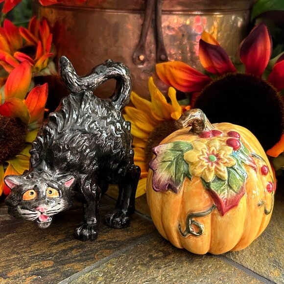 Fitz and Floyd “Halloween Harvest” Collection Salt and Pepper Shakers (68/530) - Picture 3 of 13